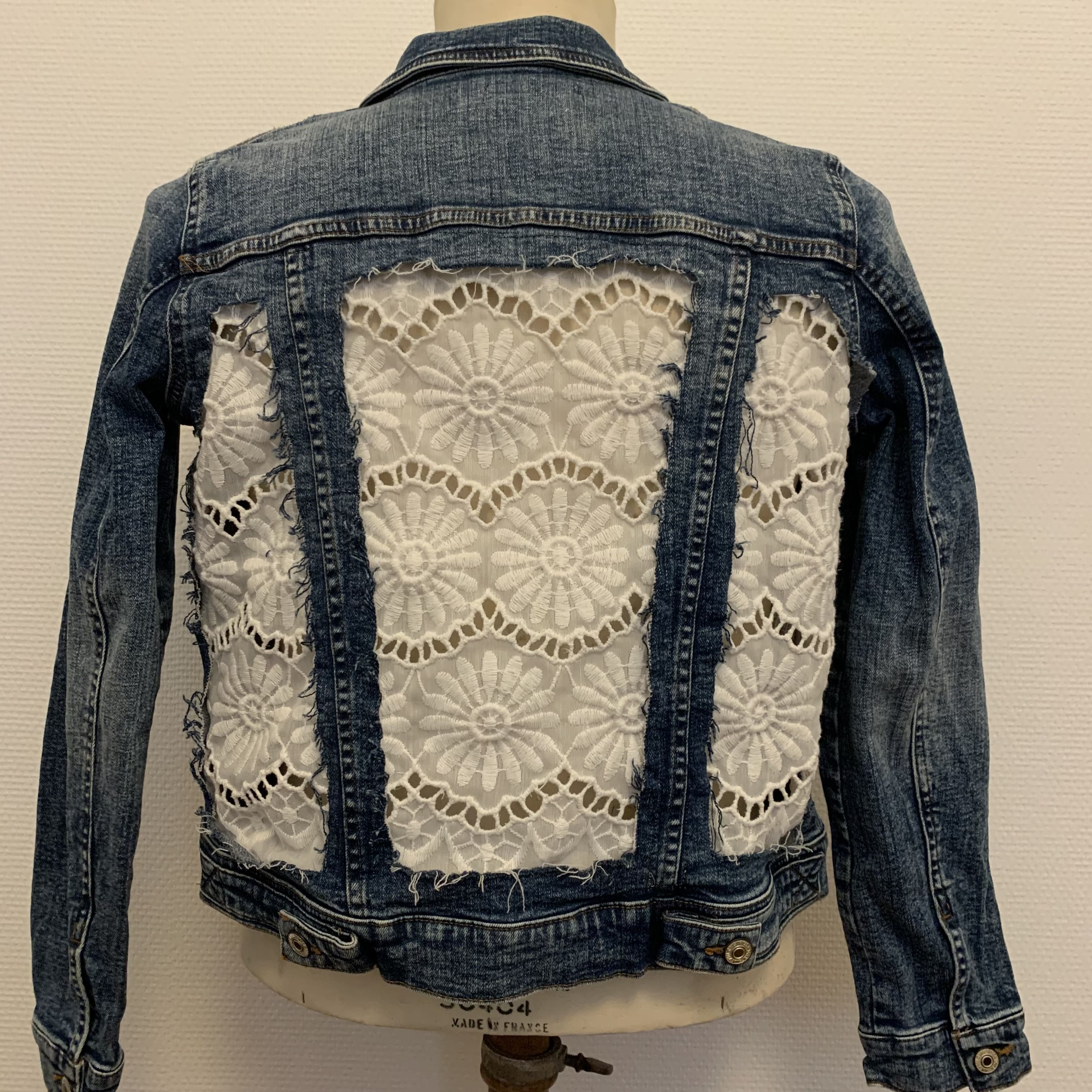 Broderie blanche